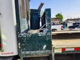 Kenworth_T300_Flatbet_Truck_F.jpg