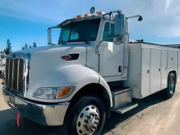 2008_Peterbilt_335_Mechanics_Truck.jpg