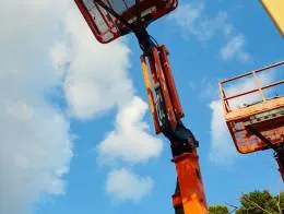 2013_JLG_E300AJP_Articulating_Boom_Lift_B.jpg