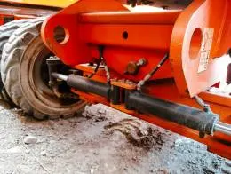 JLG_860SJ_Articulating_Boom_Lift_G.jpg