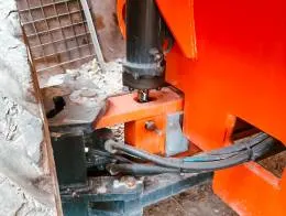 JLG_860SJ_Articulating_Boom_Lift_B.jpg
