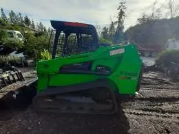 2016_Bobcat_T630_Skid_Steer_Compact_Loader_E.jpg
