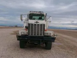 1997_Oshkosh_6000_Gallon_Water_Truck_C.jpg