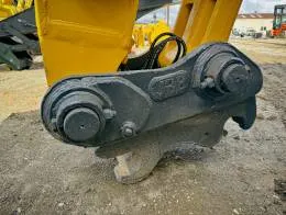 2002_Komatsu_PC400LC_Excavator_(2)