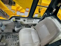 2002_Komatsu_PC400LC_Excavator_(6)