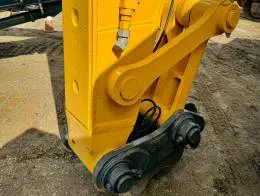 2002_Komatsu_PC400LC_Excavator_(3)