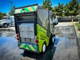 Tennant_525_Green_Machine_Sweeper_E
