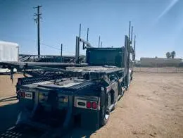 Assets/2012_Peterbilt_365_Truck_Car_Carrier_D