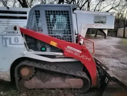 2016_Takeuchi_TL8CRW_Skid_Steer_(A)
