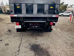 2019_Peterbilt_579_Dump_Truck_(9)