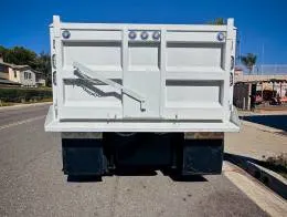 2019_Peterbilt_579_Dump_Truck_(3)_C