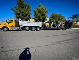 2019_Peterbilt_579_Dump_Truck_(4)_D