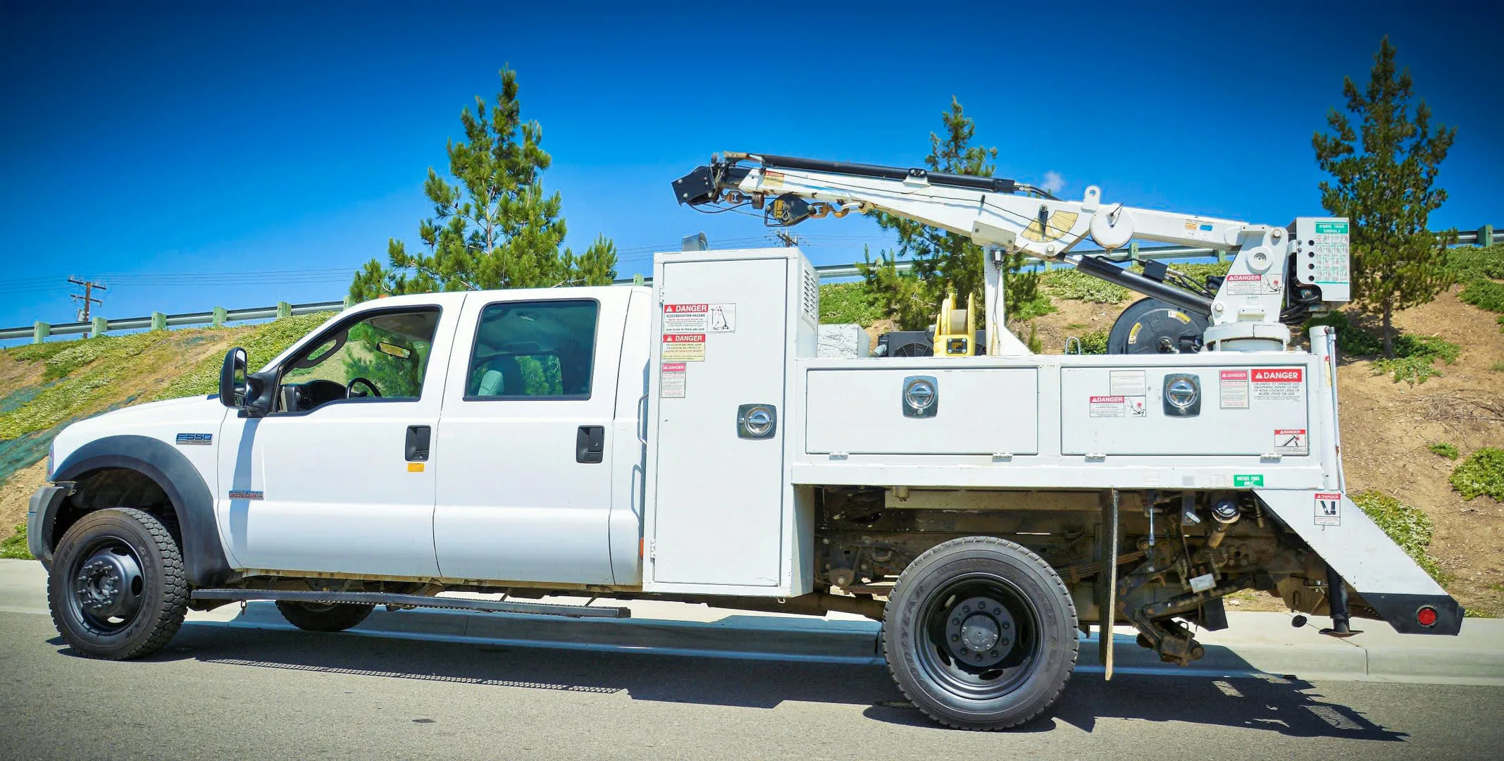 Ford_F550_Service_Truck_A
