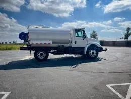2017_International_4300_Water_Truck-8831_(6)