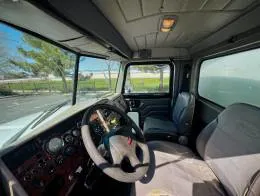 2005_Peterbilt_335_Water_Truck-1852_(6)