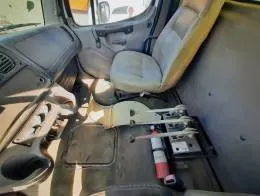 2005_Freightliner_Water_Truck_(6-21)_10