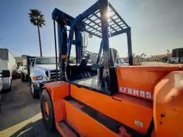 2002_Komatsu_FD-115T-6_Forklift_(65-20)_2