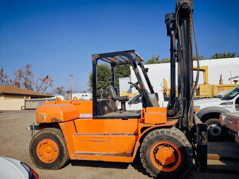 2002_Komatsu_FD-115T-6_Forklift_(65-20)_1