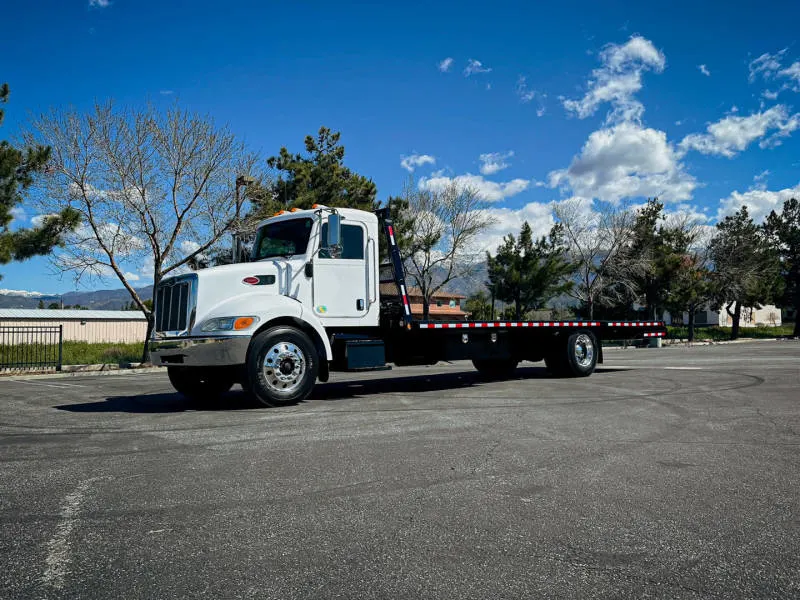 2017_Peterbilt_337_Flat_Bed_Equipment_Hauler-7270_(1)