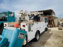 2001_Ford_F550_Service_Truck_(3)