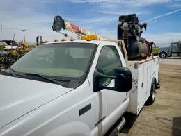 2001_Ford_F550_Service_Truck_(8)