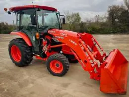 2020_Kubota_L3560_Tractor_(1)