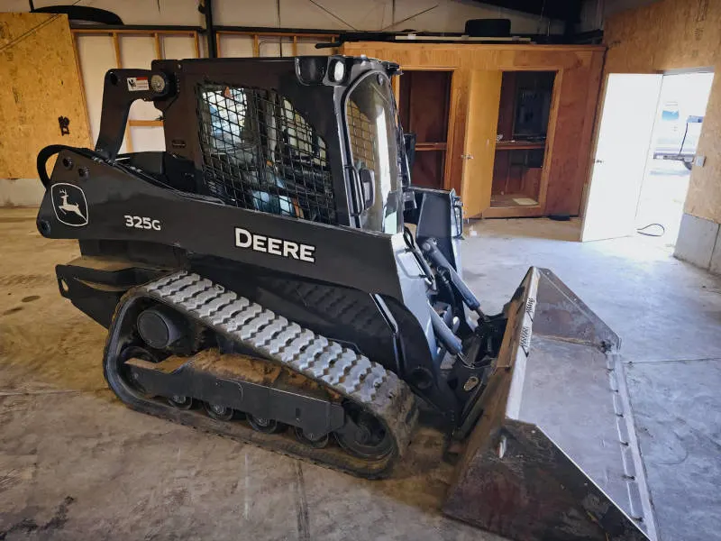 2018_John_Deere_325G_Mini_Excavator_(1)