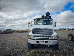 2005_Sterling_L9500_Grapple_Truck_(2)