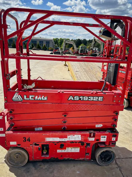 2019_LCMG_AS1932_Scissor_Lift_(1)