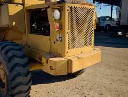 1980_Caterpillar_920_Wheel_Loader_(1)