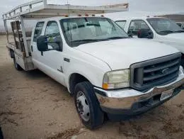 2003_Ford_F550_Flatbed_Truck_(2)