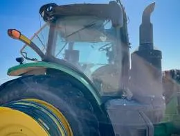 John_Deere_8295R_Farm_Tractor_(9)