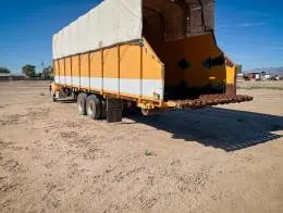 1997_Peterbilt_330_Truck_(5)