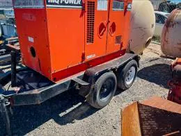 MultiQuip_Whisperwatt_DCA40SSI_Generator_(2)