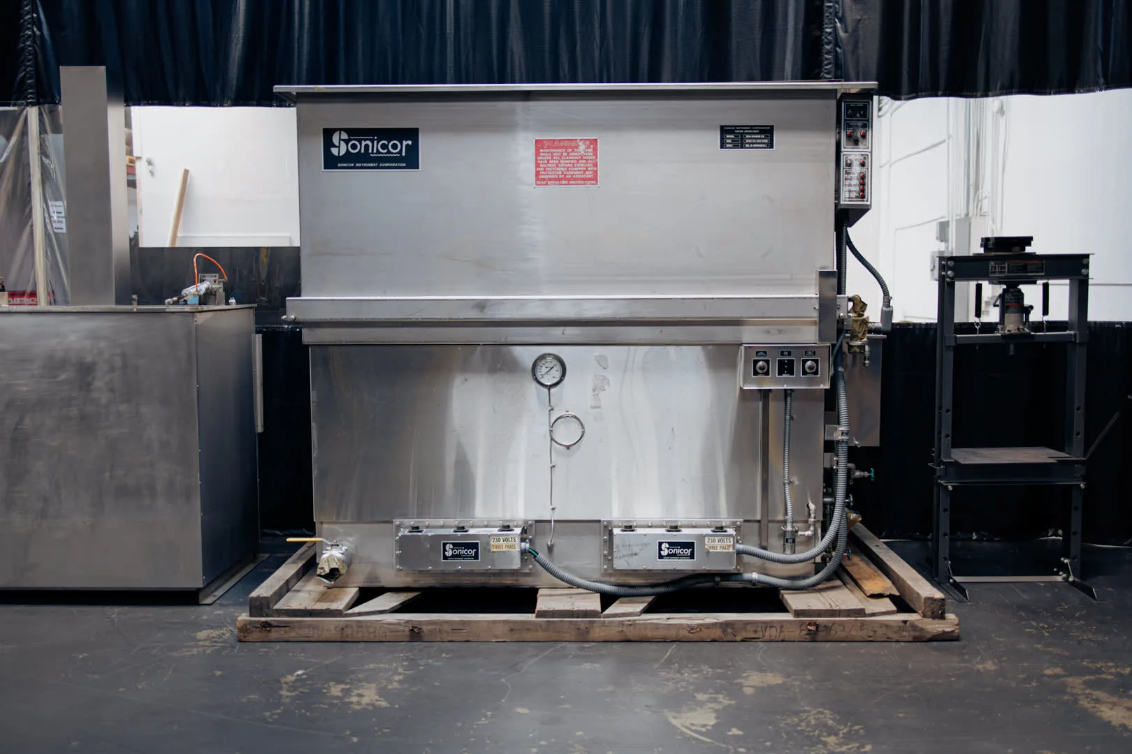 Sonicor_VDA-843636-23_Vapor_Degreaser_(1)