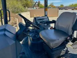2016_John_Deere_310LEP_Backhoe_4WD_(10)