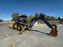 2016_John_Deere_310LEP_Backhoe_4WD_(4)