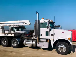 Peterbilt 365 Trucks 2