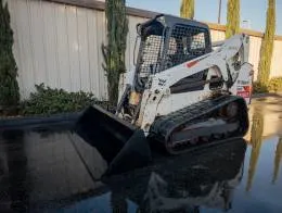 Bobcat T650 Skid_Steers 6
