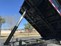 Ford F650  13