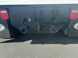 Peterbilt 335  4