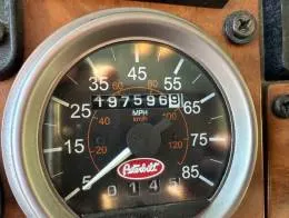 Peterbilt 335  14