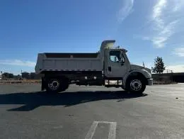 Freightliner M2  4