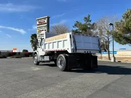 Freightliner M2  1