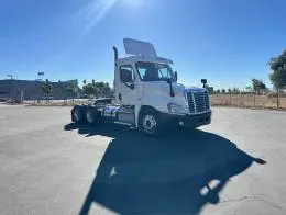 Freightliner Cascadia 125  7