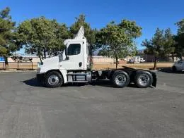 Freightliner Cascadia 125  2