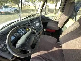 Freightliner Cascadia 125  3