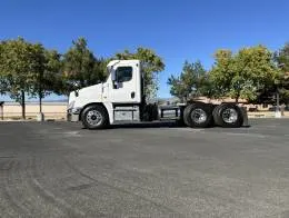 Freightliner Cascadia 125  7