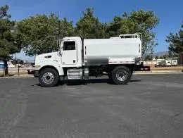 Peterbilt 337  4