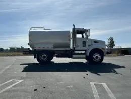 Peterbilt 337  8